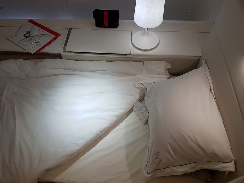 Air France La Premiere First Class bedding