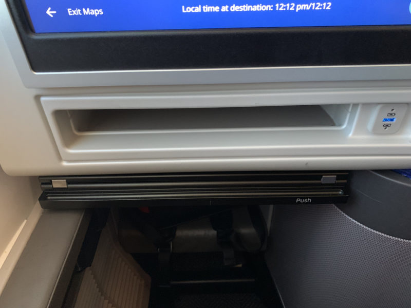 a screen with a blue screen