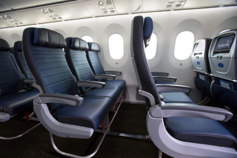 United 787-10 Economy Plus